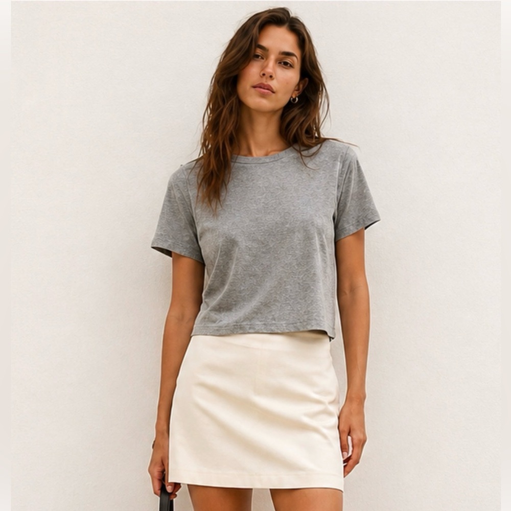 NWOT Michael Stars Blake 100% Cotton Relaxed Fit T-Shirt | Size Medium (US 4)
